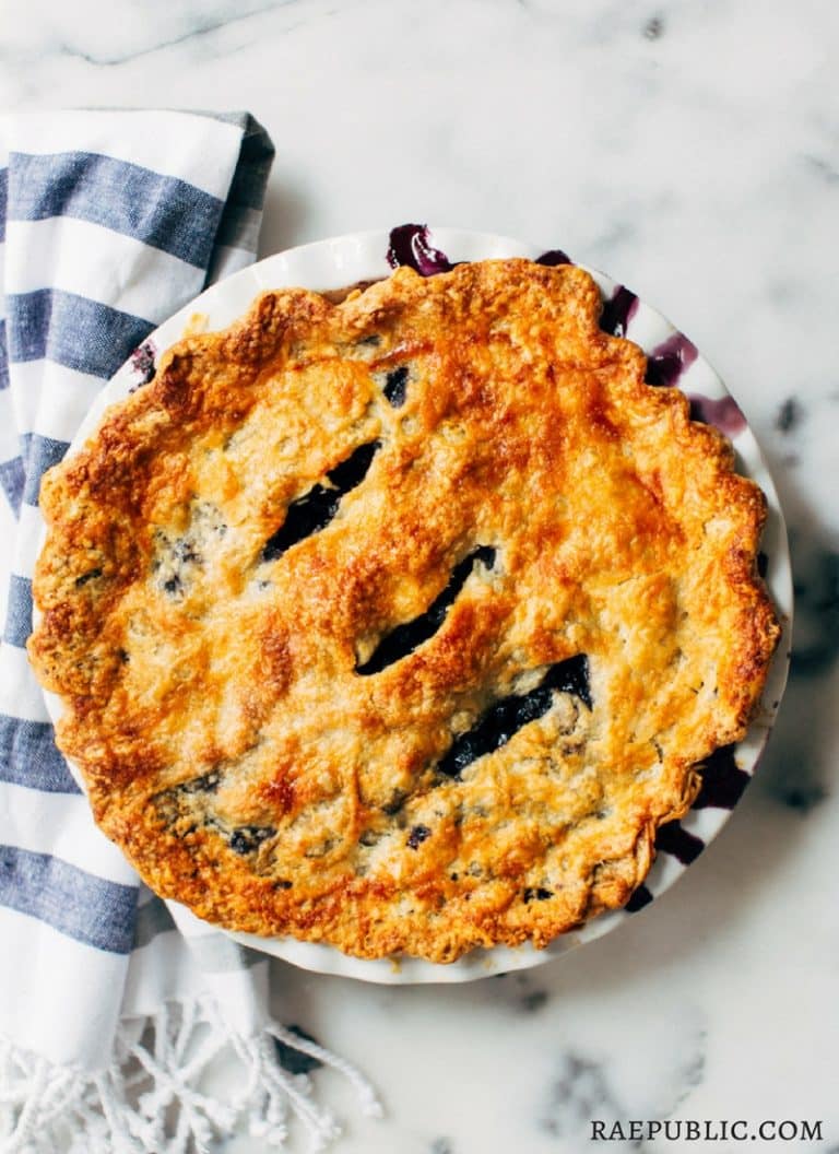 Easy Vegan Blueberry Pie