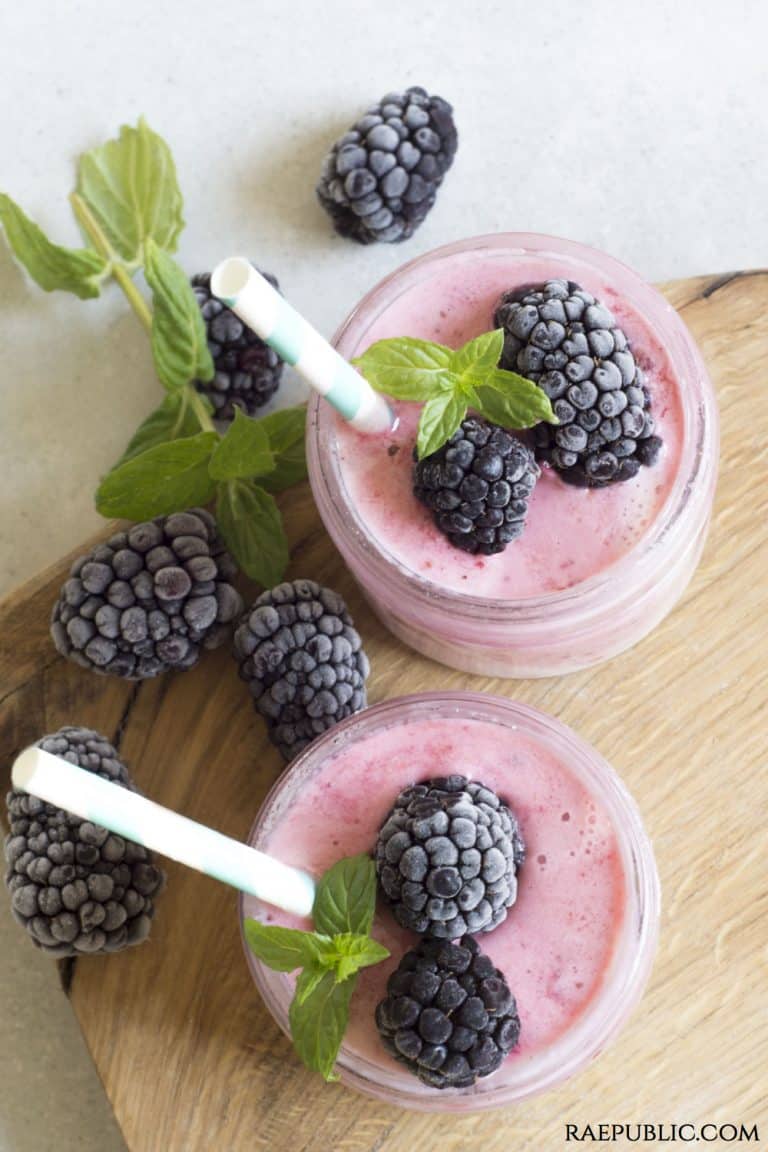 Easy Blackberry Smoothie Recipe (Without Yogurt)