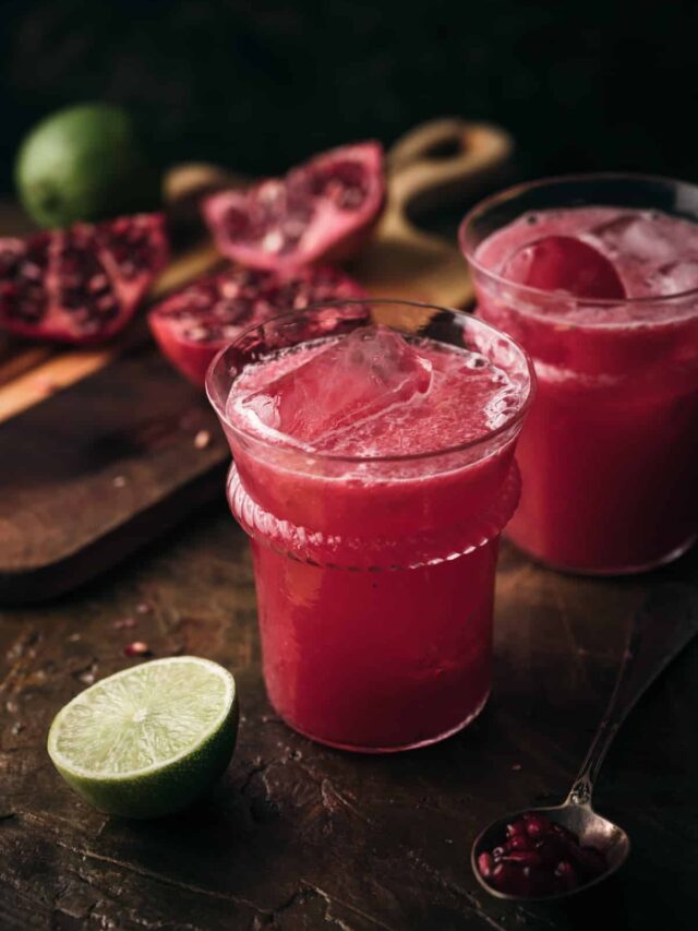 Easy Pomegranate Mocktail