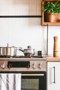 Is Stainless Steel Cookware Safe? (Complete Guide) - Raepublic