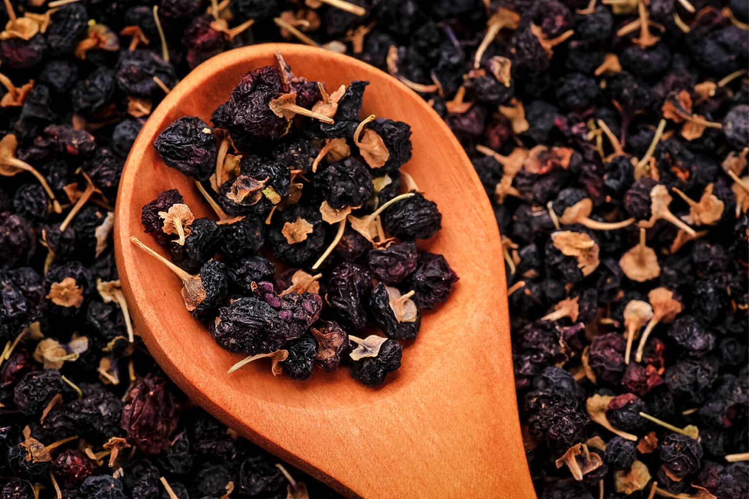 85 Foods That Are Black (Naturally Black Foods) - Raepublic