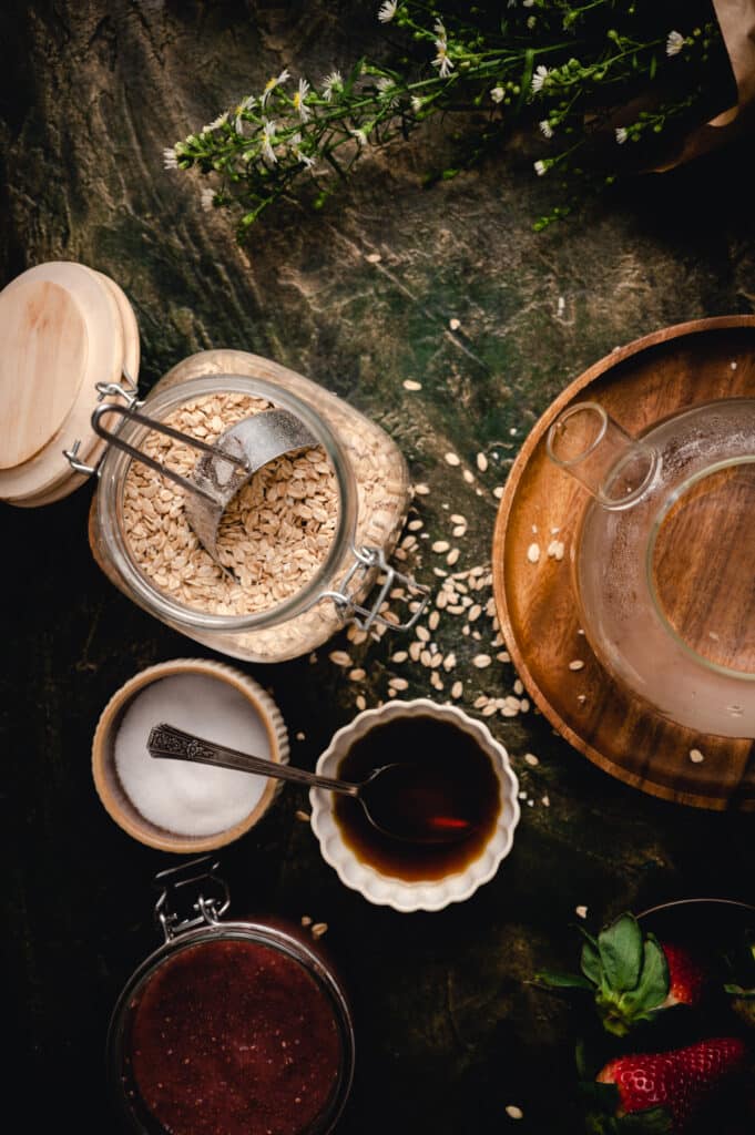 Ingredients for old-fashioned oatmeal.
