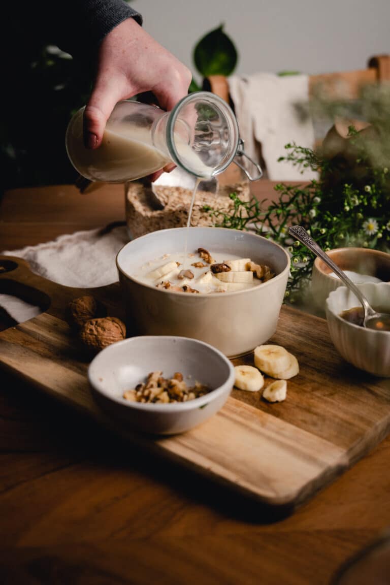 Healthy Banana Oatmeal Recipe Homemade In 7 Minutes - Raepublic