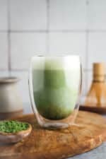 Oat Milk Matcha Latte (Best 5-Minute Recipe) - Raepublic