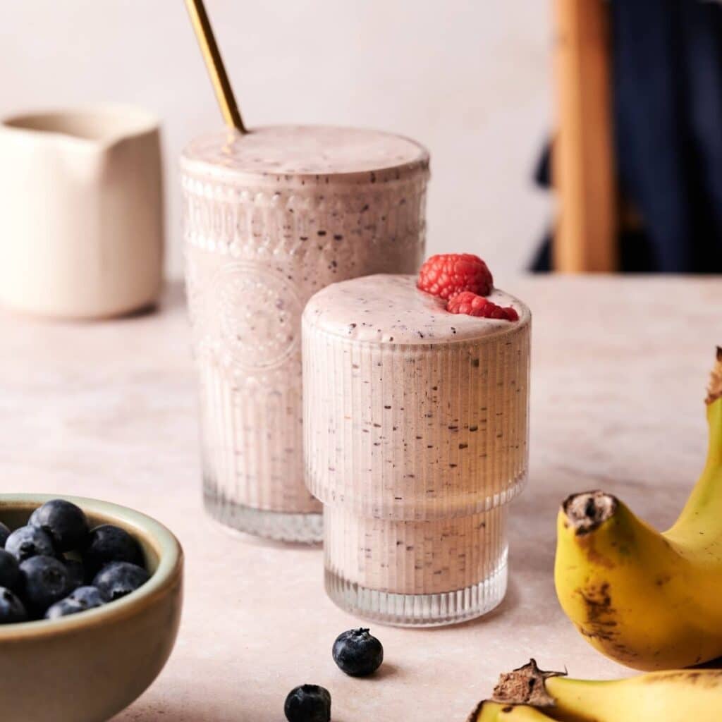 Raspberry Blueberry Smoothie - Raepublic